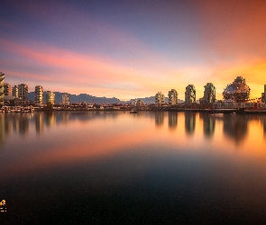 Wschód słońca, Góry, Vancouver, Kanada, Rzeka Freser, Wieżowce