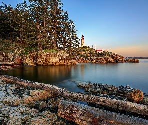 Skały, Drzewa, Kanada, Cieśnina Strait of Georgia, Vancouver, Latarnia morska Point Atkinson