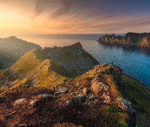 Zachód słońca, Morze, Norwegia, Góry, Szczyt Husfjellet, Wyspa Senja