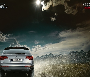 Audi Q7, Reklama, Katalog