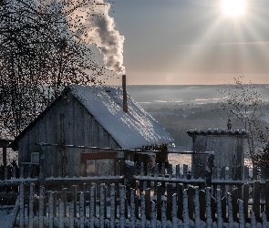 Dom, Śnieg, Zima, Promienie słońca, Ogrodzenie, Dym, Płot, Mróz