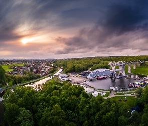 Szkocja, Wschód słońca, Drzewa, Falkirk, Falkirk Wheel, Rzeka, Śluza, Winda, Jezioro, Łodzie