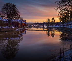 Porvoo, Zima, Most, Finlandia, Drzewa, Rzeka Porvoonjoki, Domy