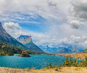 Park Narodowy Glacier, Jezioro, Stan Montana, Stany Zjednoczone, Chmury, Lasy, Saint Mary Lake, Drzewa, Góry