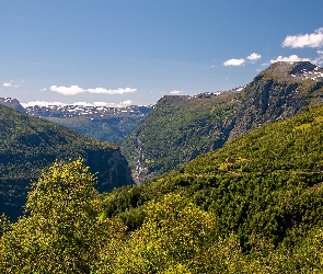 Drzewa, Góry, Norwegia, Fiord Geirangerfjord, Wodospad, Zbocza, De Syv sostrene, Lasy