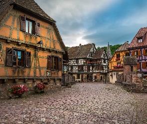 Domy, Francja, Kaysersberg, Uliczka
