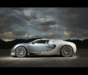 Srebrne, Chmury, Bugatti