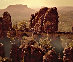 Bastei, Skały, Most, Niemcy, Góry Połabskie, Mgła, Park Narodowy Saskiej Szwajcarii, Formacja skalna