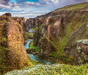 Skały, Islandia, Rzeka Fjadra, Kanion Fjadrargljufur, Góry