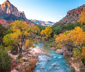 Stan Utah, Rzeka, Stany Zjednoczone, Góry Watchman, Kamienie, Park Narodowy Zion, Drzewa, Virgin River