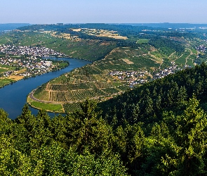 Rzeka Mozela, Nadrenia-Palatynat, Pola, Lasy, Meander, Góry, Polich, Domy, Miejscowość, Dolina Mozeli, Drzewa, Niemcy, Trier-Saarburg