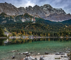 Góry, Bawaria, Eibsee, Niemcy, Kamienie, Jezioro, Lasy, Dom, Kolejka linowa