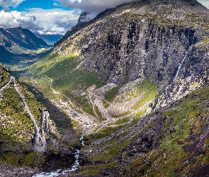 Norwegia, Gmina Rauma, Droga Trolli, Góry, Wąwóz, Dolina Romsdalen