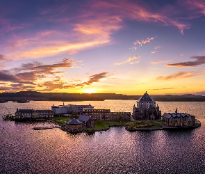 St Patrickss Purgatory, Czyściec świętego Patryka, Jezioro, Budowle, Zachód słońca, Irlandia, Lough Derg, Hrabstwo Donegal, Sanktuarium, Wyspa, Station Island