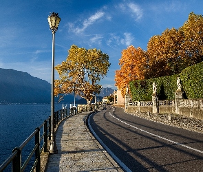 Jesień, Latarnia, Jezioro Como, Drzewa, Droga, Włochy, Lago di Como