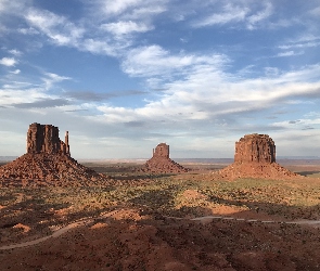 Stany Zjednoczone, Stan Utah, Region Monument Valley, Wyżyna Kolorado, Dolina Pomników, Skały