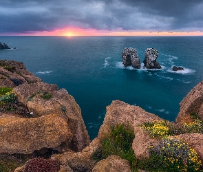 Skały, Wybrzeże, Morze, Hiszpania, Zatoka Biskajska, Chmury, Zachód słońca, Costa Quebrada