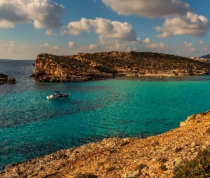 Malta, Jacht, Błękitna Laguna, Cieśnina, Morze, Skały
