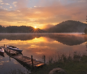 Mgła, Drzewa, Pomost, Wschód słońca, Las, Jezioro, Kajaki