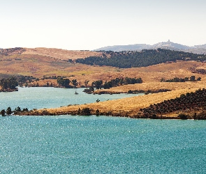 Lake Embalse del Guadalhorce, Wiatraki, Jezioro, Pola, Andaluzja, Wzgórza, Hiszpania, Malaga