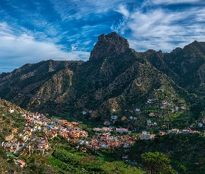 Dolina, Vallehermoso, Szczyt Roque Cano, Góry, Hiszpania, Gomera, Domy, Wyspy Kanaryjskie, Miasto