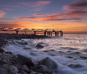 Walencja, Playa de Chilches, Molo, Hiszpania, Zachód słońca, Morze, Kamienie