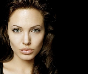 Angelina Jolie, brązowe włosy