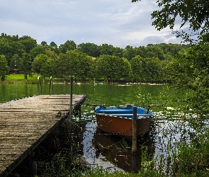 Jezioro, Łódka, Pomost, Drzewa