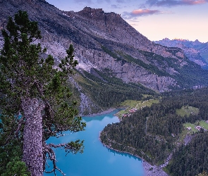 Dolina, Domy, Jezioro, Góry, Las, Drzewa