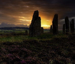Krąg, Wschód słońca, Kamienny, Kamienie, Orkady, Ring of Brodgar, Szkocja, Wrzosy