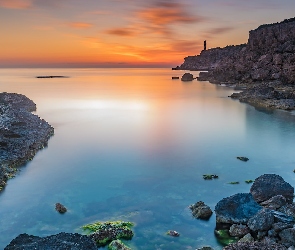 Punta des Moscarter, Skały, Morze Śródziemne, Hiszpania, Portinatx, Wschód słońca, Ibiza, Latarnia morska
