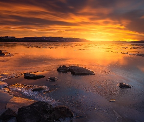 Zachód słońca, Norwegia, Kamienie, Jezioro