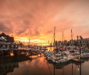 Klub jachtowy Royal Vancouver, Przystań, Kanada, Wieżowce, Żaglówki, Kolumbia brytyjska, Zachód słońca