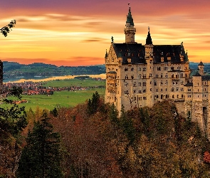 Bawaria, Drzewa, Niemcy, Zamek Neuschwanstein, Wzgórza, Schwangau, Skały, Jesień