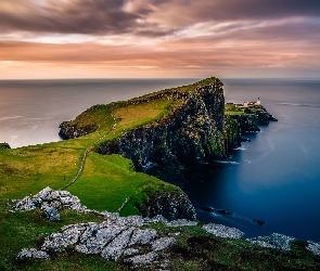 Latarnia morska, Półwysep Duirinish, Szkocja, Wybrzeże, Klif, Morze Szkockie, Wyspa Skye, Chmury, Neist Point Lighthouse, Zachód słońca, Skały