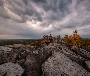Góra, Kraj permski, Chmury, Rosja, Gubacha, Drzewa, Krestovaya, Skały, Krzyż