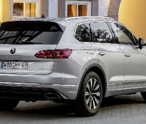 2020, Volkswagen Touareg