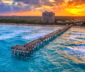 Stany Zjednoczone, Fale, Domy, Molo, Morze, Plaża, Juno Beach, Zachód słońca, Floryda, Juno Beach Pier