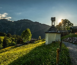 Góry, Gerstruben, Niemcy, Drzewa, Kapliczka, Alpy Algawskie, Domy, Drogi