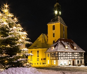 Niemcy, Hohnstein, Ośnieżona, Boże Narodzenie, Choinka, Kościół