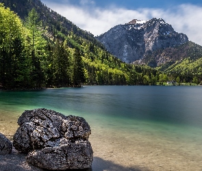 Góry, Jezioro, Chmury, Drzewa, Las, Kamienie