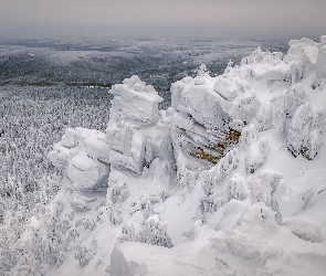 Śnieg, Drzewa, Skały, Zaśnieżone, Zima