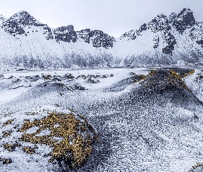 Góra Vestrahorn, Hofn, Islandia, Zima, Szczyty, Ośnieżone, Plaża Stokksnes, Góry