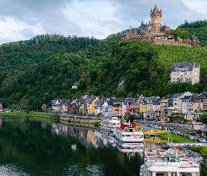 Nadrenia-Palatynat, Rzeka Mozela, Niemcy, Zamek Reichsburg, Lasy, Miasto Cochem, Wzgórza, Statki