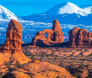 Skała, La Sal Mountains, Formacje skalne, Góry, Stan Utah, Turret Arch, Stany Zjednoczone, Park Narodowy Arches