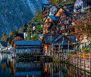 Austria, Hallstatt, Drzewa, Alpy Salzburskie, Domy, Jezioro Hallstattersee