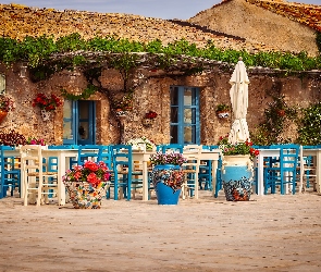 Parasole, Kwiaty, Restauracja, Sycylia, Taverna La Cialoma, Stoliki