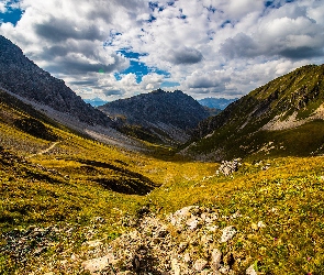 Kamienie, Dolina, Góry, Chmury