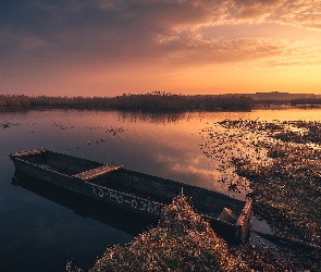 Zachód słońca, Szuwary, Łódka, Rzeka