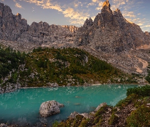 Prowincja Belluno, Włochy, Drzewa, Dolomity, Masyw Sorapiss, Jezioro Sorapis, Góry